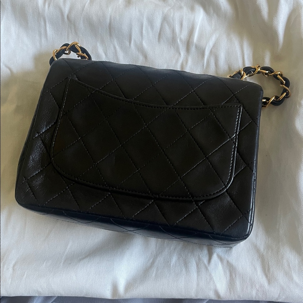 Chanel Vintage Classic Flap Mini Square Black Lambskin Bag - Picture 5 of 9